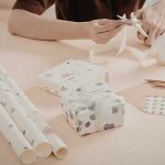 Papir za zavijanje daril